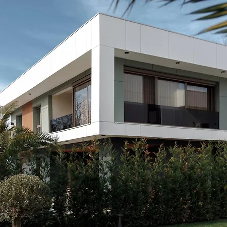 Lulus Villas-3